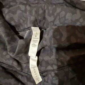 Lululemon Athletica Charcoal Camouflage Leggings